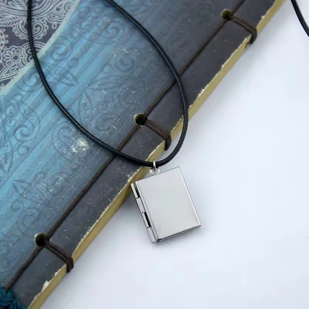Square Photo Frame Pendant Ne - Men Accessories Photos ulasan dan harga